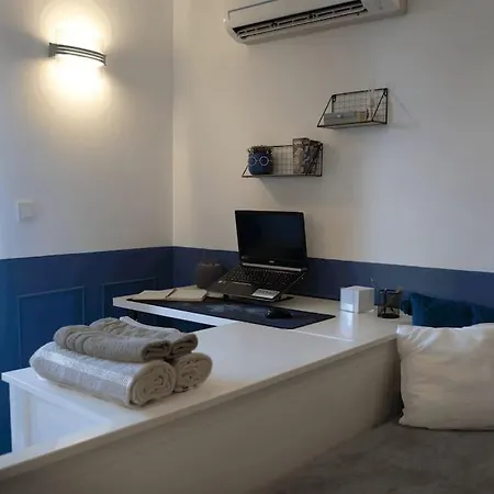 Апартамент Cosy With Pool Near Beach Златни пясъци